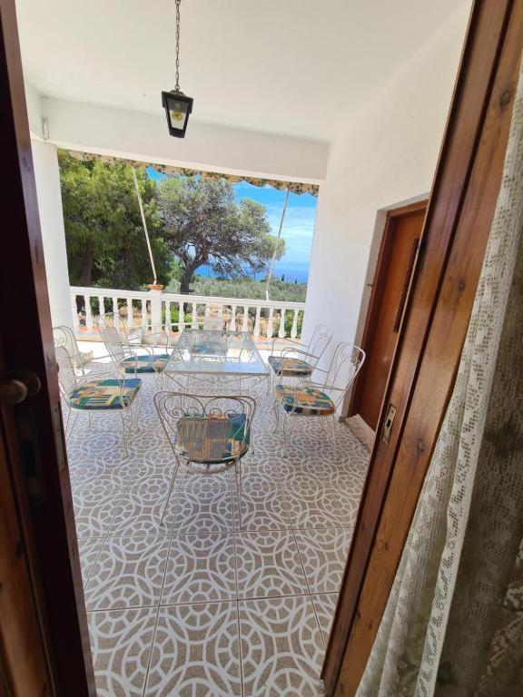 Το Κτήμα Της Ελιάς Του Τάκη Guest House Paralia Demonias Bagian luar foto