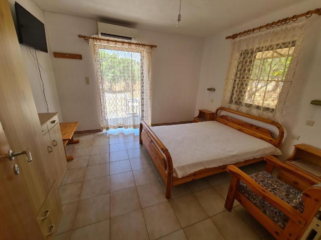 Το Κτήμα Της Ελιάς Του Τάκη Guest House Paralia Demonias Bagian luar foto